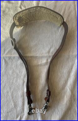 BIANCHI WHITE STITCHED SHEEP SHEARLING BACKED LEATHER RIFLE SLING Vintage