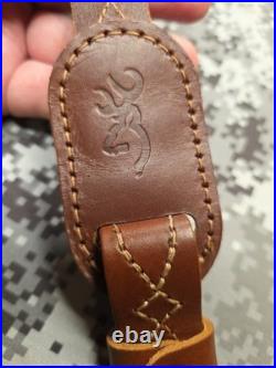 BROWNING STITCHED TOOLED WHITETAIL BUCK LEATHER RIFLE SLING With SWIVELS