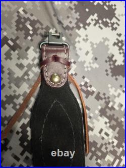 BROWNING WHITE STITCHED DESIGN SUEDE BACKED LEATHER RIFLE GUN SLING With SWIVELS