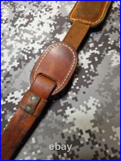 Hunter White Stitched Tooled Suede Backed Padded Leather Thumb Loop Rifle Sling
