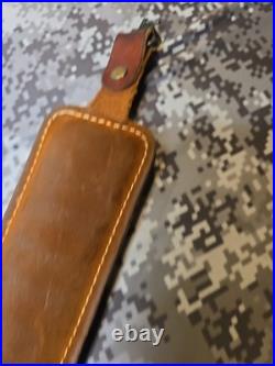 Hunter White Stitched Tooled Suede Backed Padded Leather Thumb Loop Rifle Sling