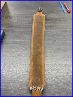 VTG STITCHED TOOLED WHITETAIL DEER BUCK LEATHER RIFLE PADDED SLING WithSWIVELS
